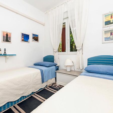 Apartment Bassano Ровин Екстериор снимка